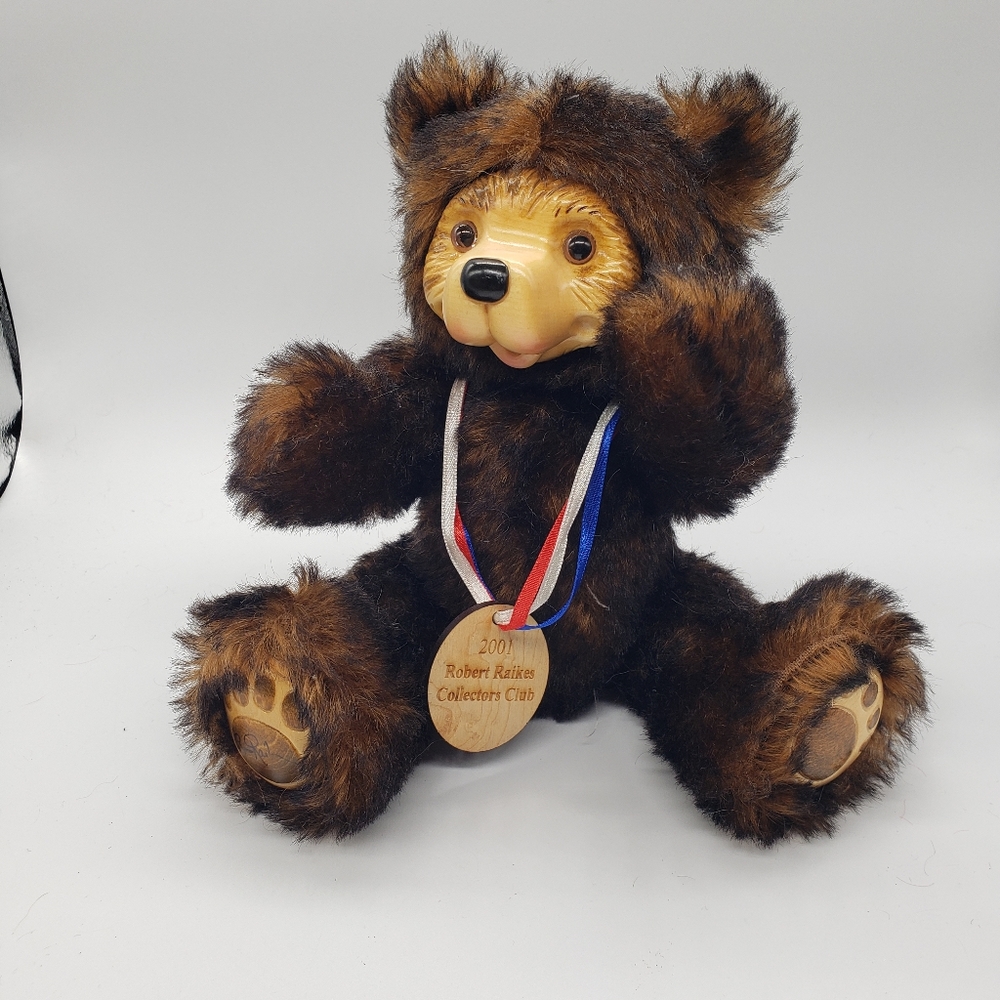 Robert Raikes Collectors Club Teddy Roosevelt bear